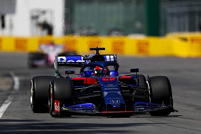 Tost "olgun" Kvyat'ı övdü