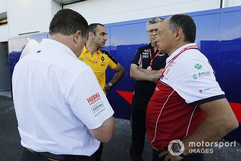 Zak Brown, directeur exécutif de McLaren, Cyril Abiteboul, directeur général de Renault F1 Team, Otmar Szafnauer, Team Principal et PDG de Racing Point, et Frédéric Vasseur, Team Principal, Alfa Romeo Racing