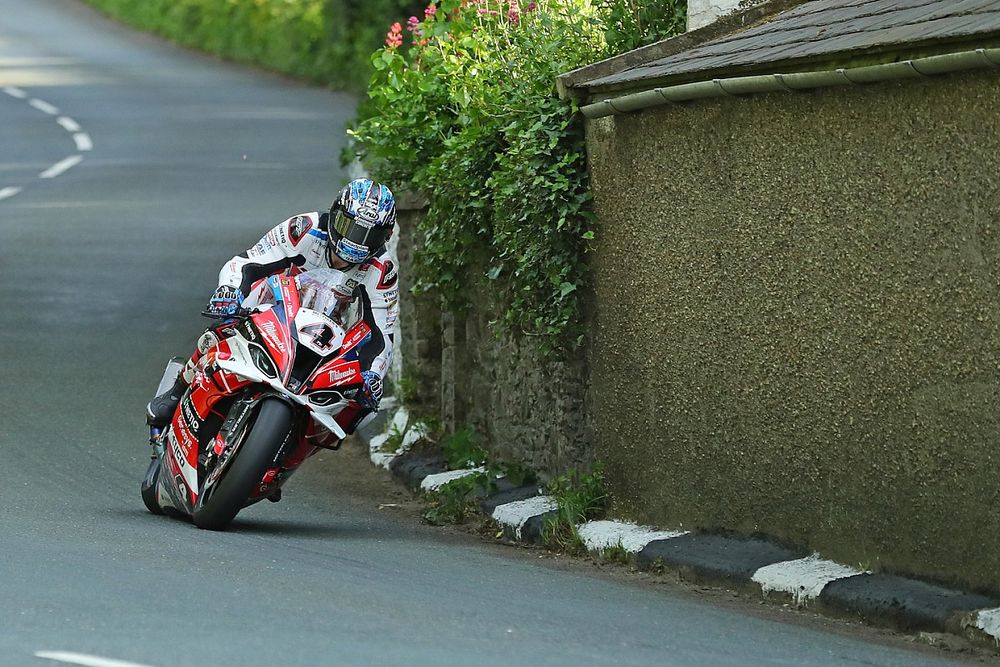 Ian Hutchinson, Milwaukee BMW Motorrad