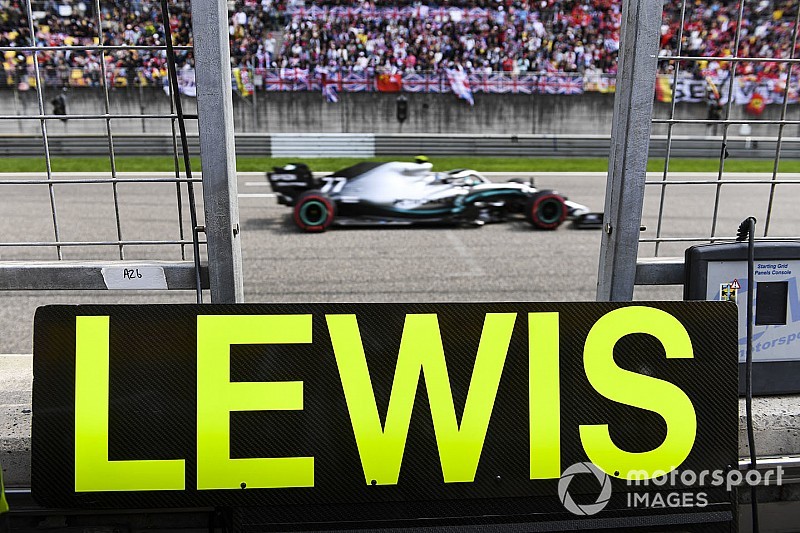 Hamilton: még mindig szoros, fogalmam sincs, hogyan alakul a következő futam