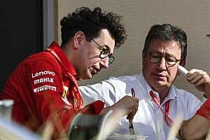 Один босс Ferrari болеет, другой – увольняется… Что вообще происходит?