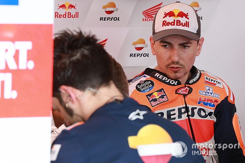 Lorenzo: "Sembra che cerco scuse, ma è incredibile quello che sta succedendo"