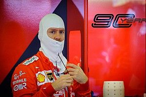 Villeneuve szerint Vettel csak akkor nyerhet, ha megszabadul a szellemeitől