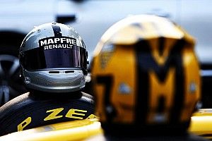 Fotogallery F1: i caschi celebrativi di Ricciardo e Hulkenberg per il GP di Cina