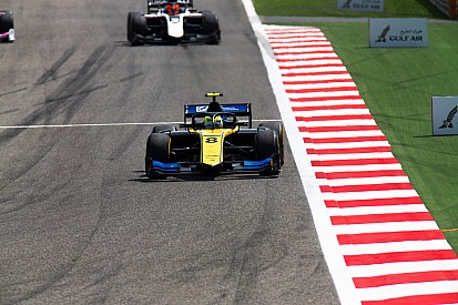 F2 Bahrein: Ghiotto wint overtuigend sprintrace, De Vries zevende