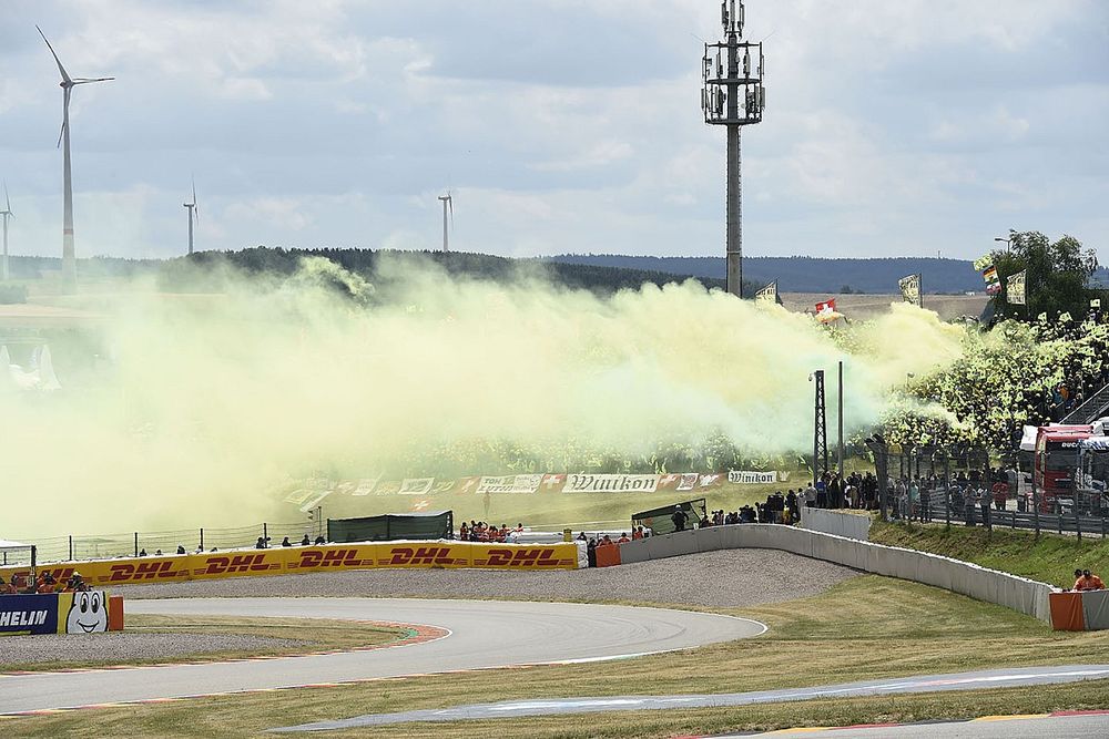 Valentino Rossi Pensiun, Sirkuit Sachsenring Pertahankan Tribune VR46