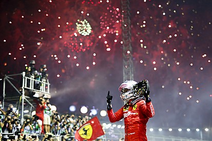Vettel nyert Szingapúrban, Ferrari 1-2!