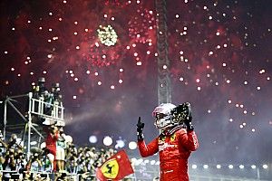 Vettel nyert Szingapúrban, Ferrari 1-2!