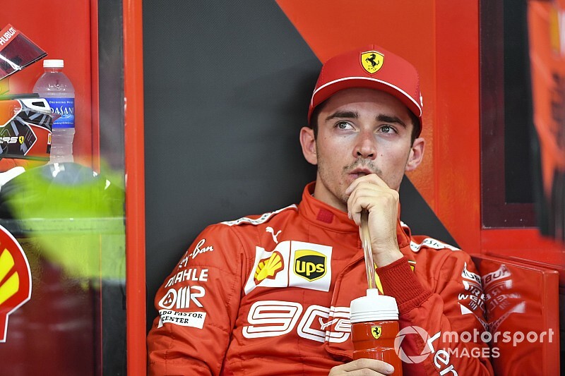 Leclerc reclama de estratégia da Ferrari: "Não foi justo"