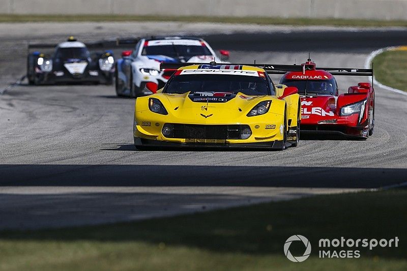 #3 Corvette Racing Corvette C7.R, GTLM: Jan Magnussen, Antonio Garcia