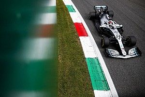 2020 után még többet kereshet Hamilton a Mercedesnél: óriási lehet az összeg – sajtóhír