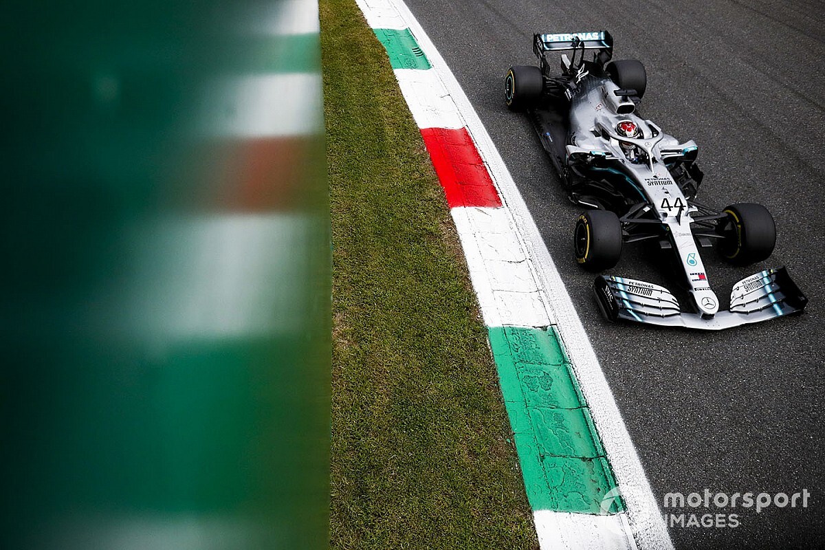 2020 után még többet kereshet Hamilton a Mercedesnél: óriási lehet az összeg – sajtóhír