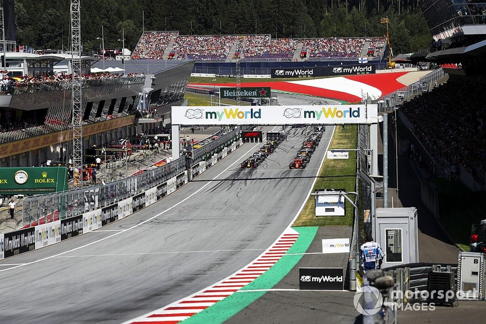 ¿Por qué Magnussen fue sancionado y Verstappen no en Austria?