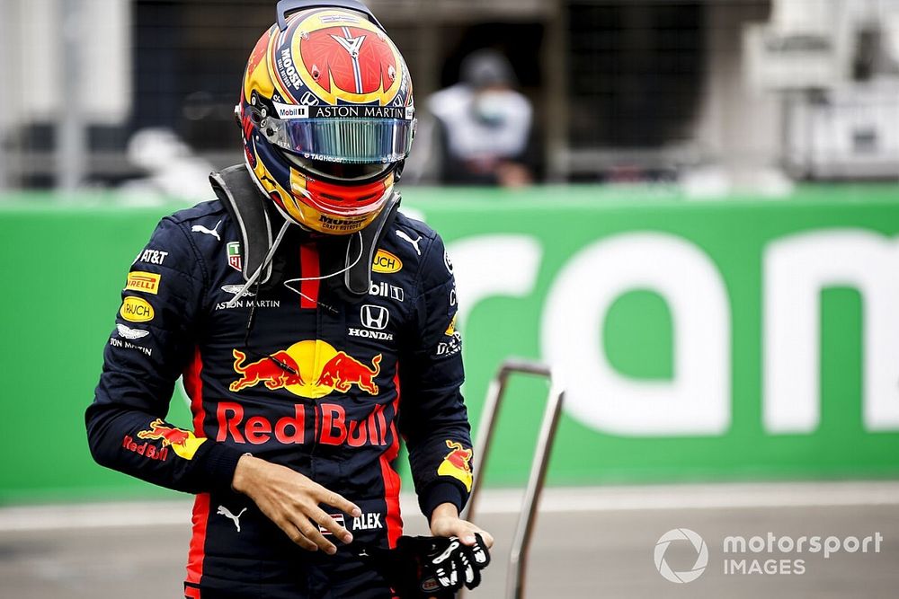 Horner Albon kiesésének hátteréről beszélt