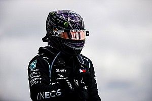 Hamilton hails Mercedes’ "unbelievable" seventh F1 title