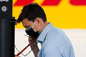 Wolff: "Russell'ın Williams'taki geleceği, Mercedes'in elinde değil"