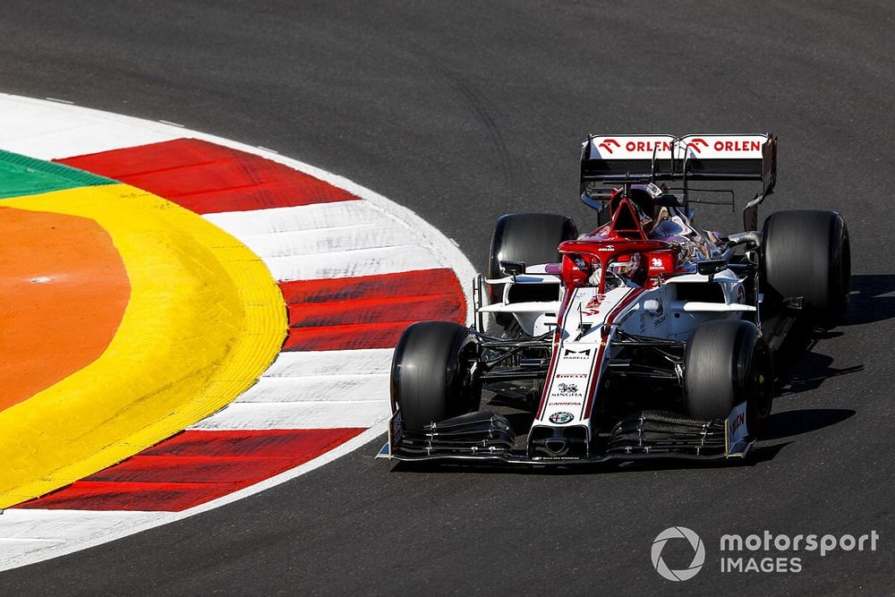 VÍDEO: Veja a primeira volta espetacular de Raikkonen, com 10 ultrapassagens