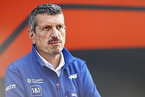 Gunther Steiner Tegaskan Kedua Pembalapnya Butuh Waktu