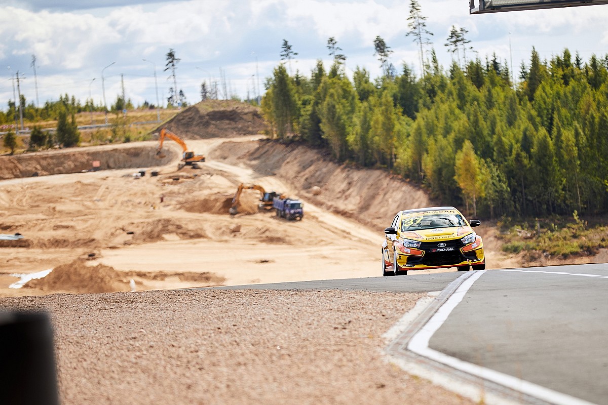 ru.motorsport.com