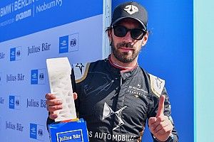 Vergne-é a pole Berlinben, a bajnoki éllovasok viszont botlottak