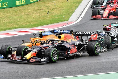 F1-update: Verstappen met kater zomerstop in, Lucky Lewis na fout Bottas