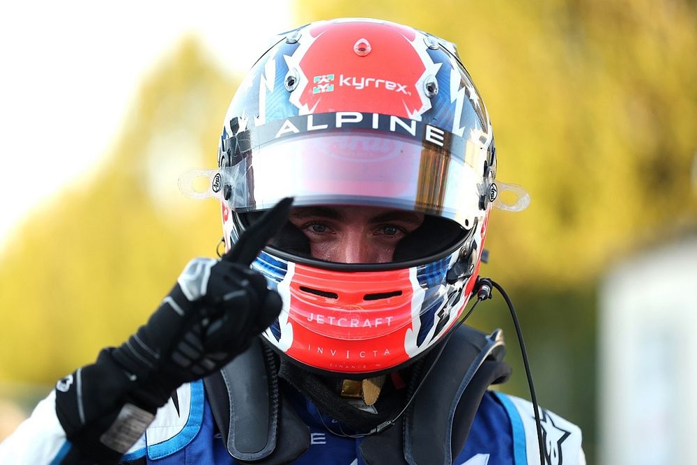 Doohan repetirá en F2 con Virtuosi, que anuncia al sustituto de Sato