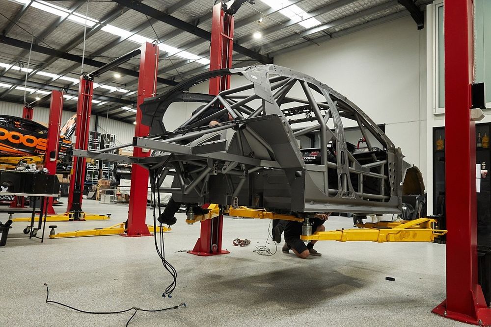 "Mammoth" repair completed on crashed Erebus chassis
