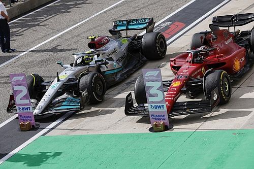 Hamilton quiere adelantar a Ferrari "por las bonificaciones"
