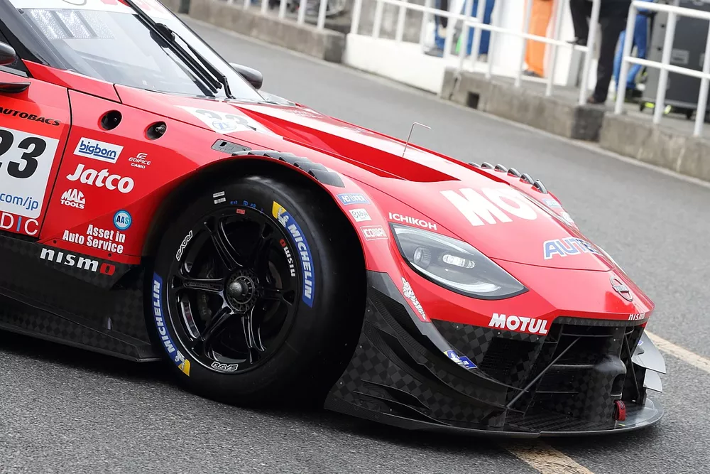 #23 MOTUL AUTECH Z