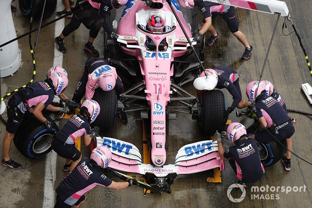 Sergio Perez, Racing Point RP20, makes a pit stop