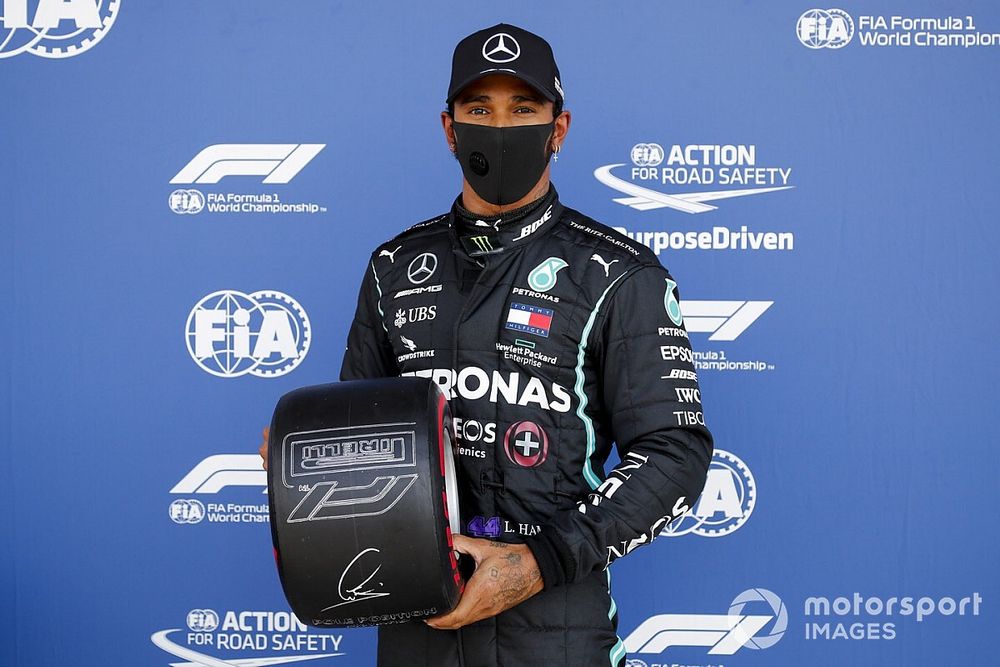 Hamilton pakt pole voor GP van Groot-Brittannië, Verstappen derde