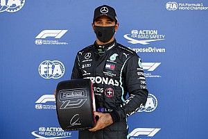 Hamilton alcanza un nuevo récord con su pole en Silverstone