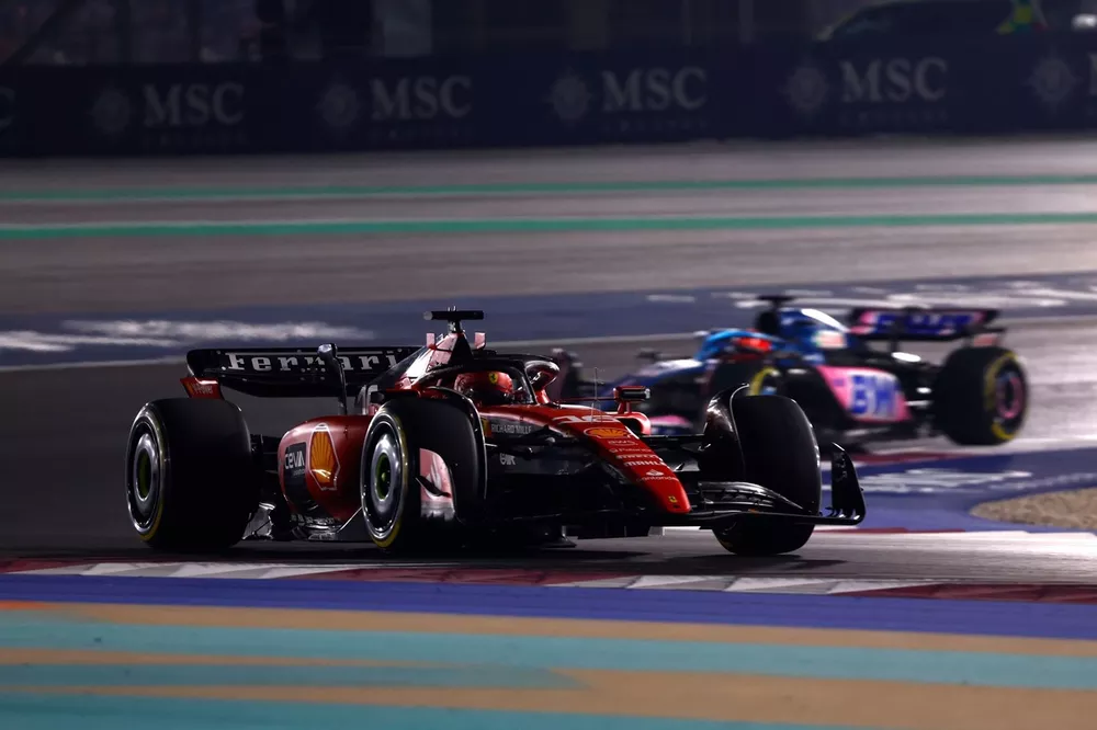Charles Leclerc, Ferrari SF-23, Esteban Ocon, Alpine A523