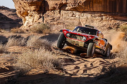 Dakar, Auto, Tappa 6: MINI incontenibili. Bis di Peterhansel
