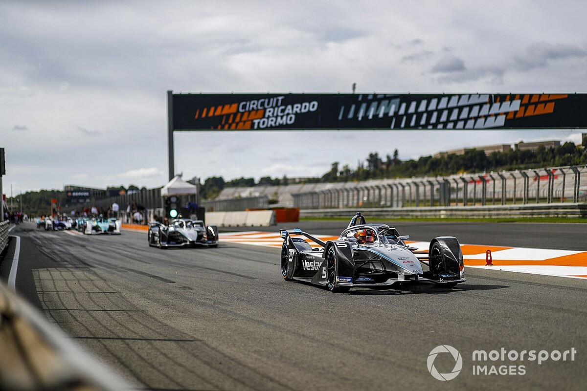 How Formula E's pre-season test venue provides confusion and clarity