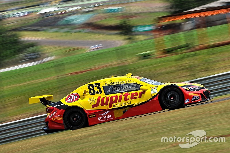Casagrande crava 1ª pole na Stock Car e sai na frente em Cascavel