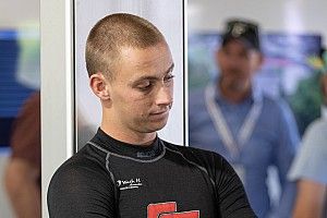 Team backs Smith after Adelaide photo no-show