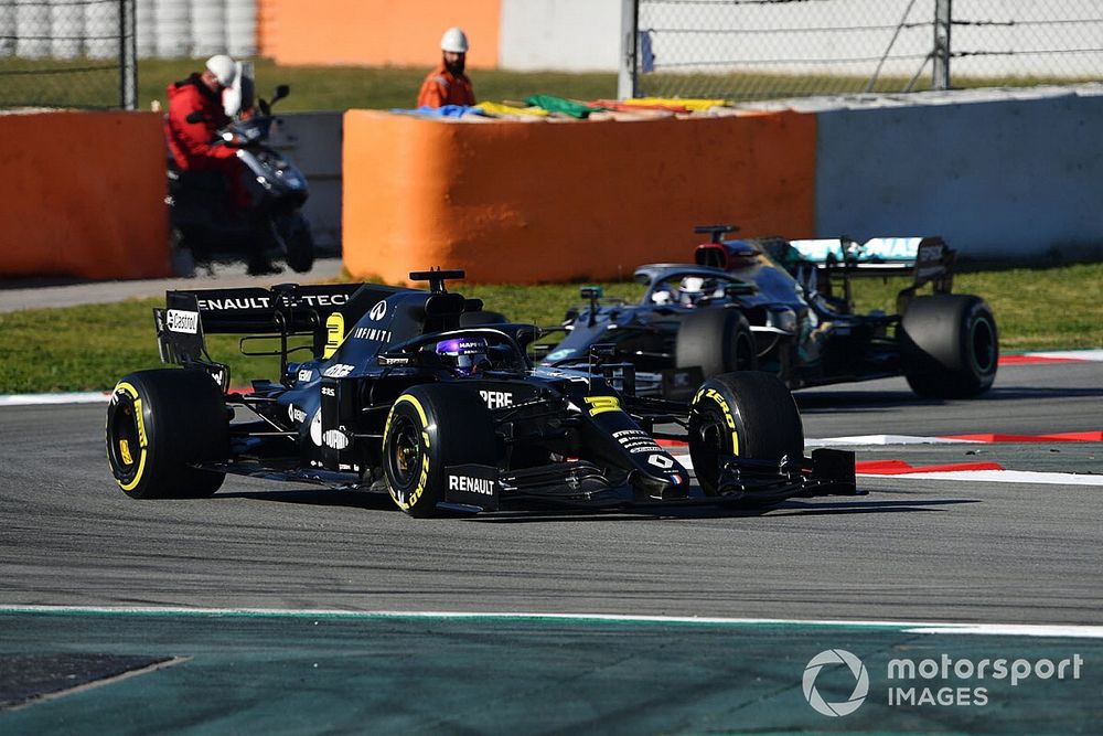 Ricciardo: Renault will take risks with "less to lose"