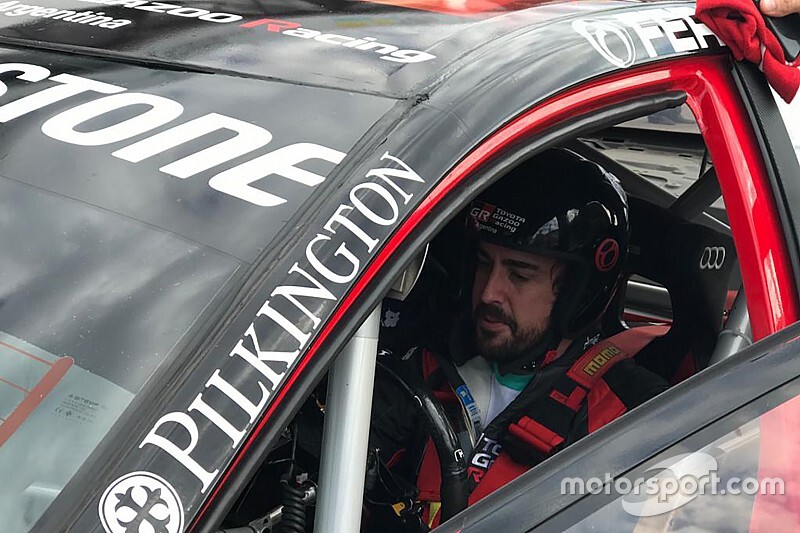 Alonso au volant d'une Toyota de STC2000 à Buenos Aires