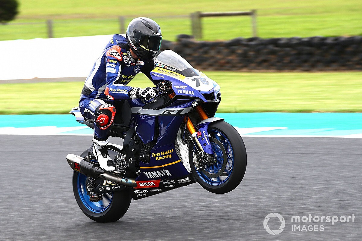 SBK, Jerez, Libere 1: si riparte da Loris Baz, quarto Redding