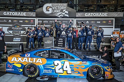 Fellow Chevys help Byron top Harvick for Duel #2 win