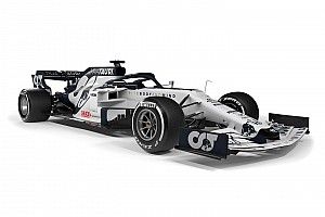 AlphaTauri dévoile la toute première F1 de son Histoire