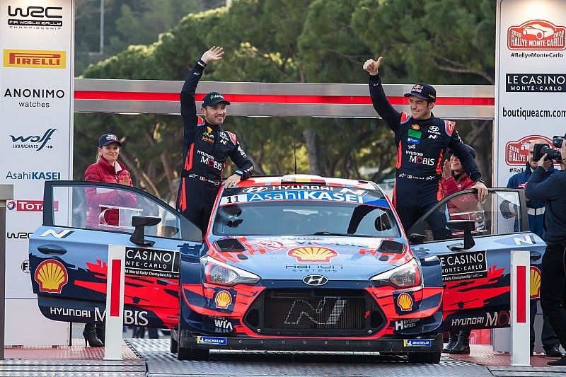 Ganador Thierry Neuville, Nicolas Gilsoul, Hyundai Motorsport Hyundai i20 Coupe WRC