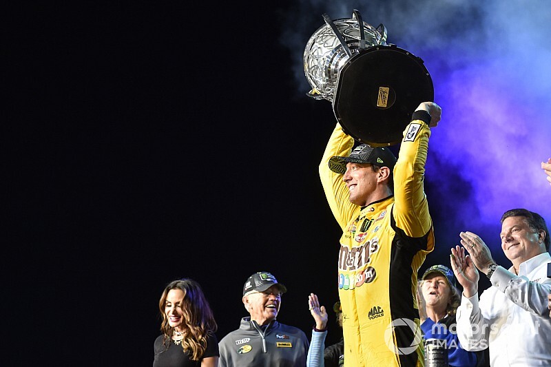 Kyle Busch dwukrotnym mistrzem