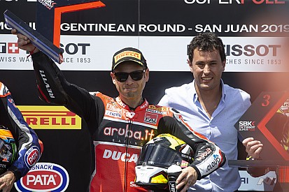 Bautista gana en Argentina con media parrilla
