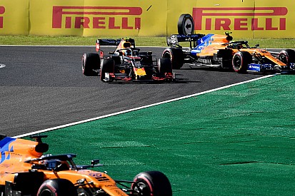 Az F1-es pilóták nem engedik a gumipaplan betiltását