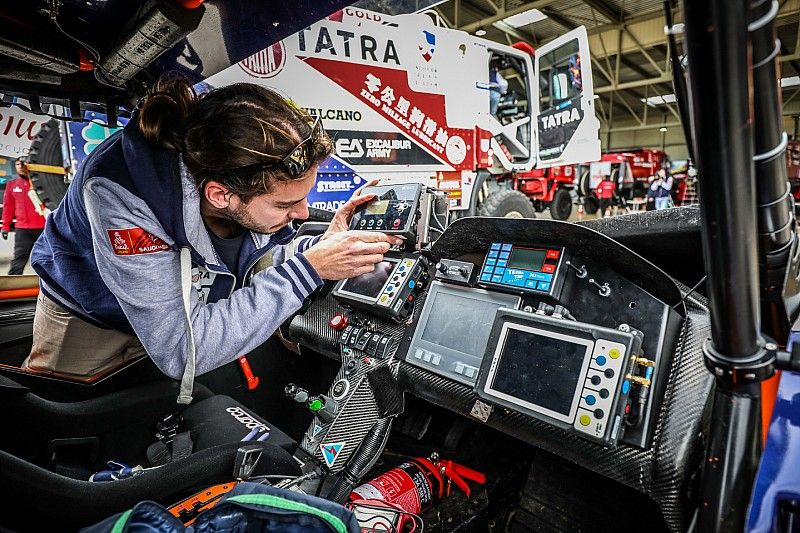 El Dakar va contra las trampas