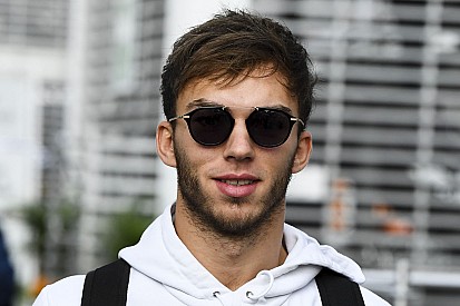 A remek formában lévő Gasly megfogná a Renault-t