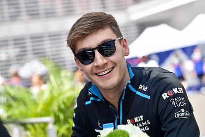 Russell spokojny o hamulce