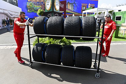 Szorult helyzetben a Pirelli, van olyan csapat, akik szerint az idei gumik is jobbak, mint az újak